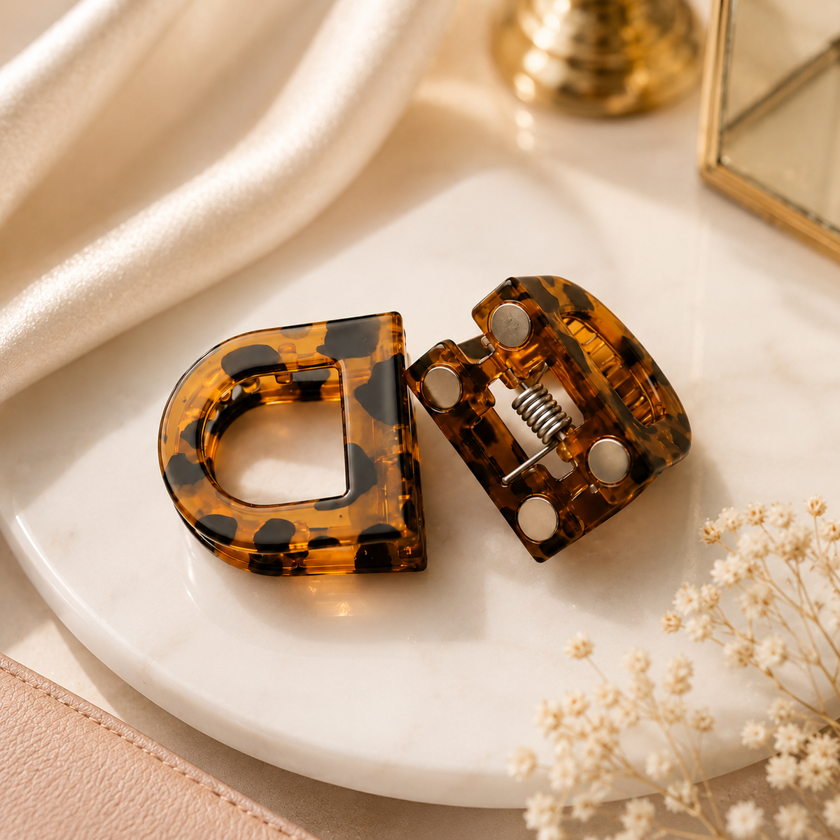 ShopyBloom™ | Magnetic Hair Clips for Women (Pack of 2)